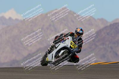 media/Oct-09-2022-SoCal Trackdays (Sun) [[95640aeeb6]]/Turn 9 (1pm)/